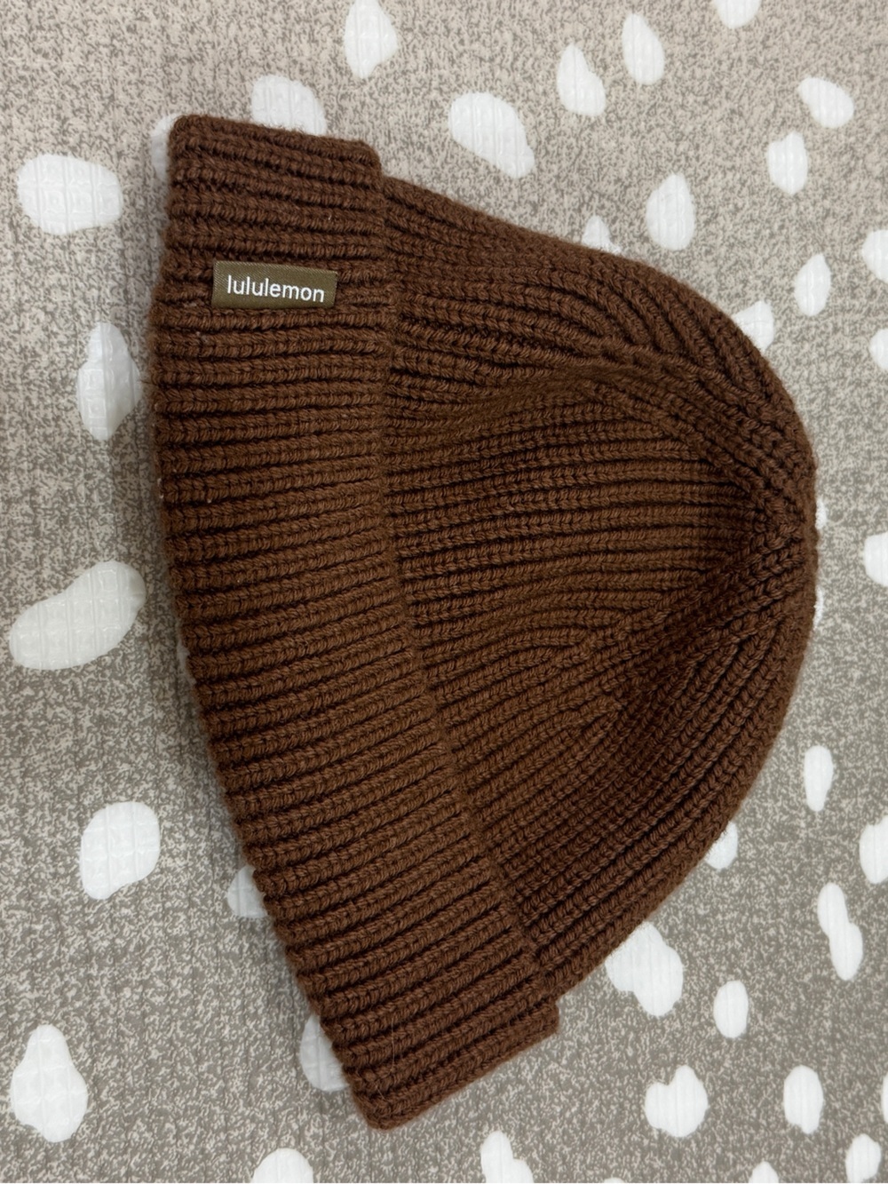 Lululemon merino Wool Ribbed Knit Beanie s/m chocolate Brown Unisex winter hat